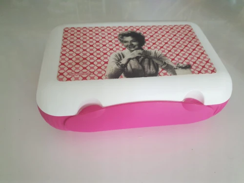lunch box brawni.jpeg