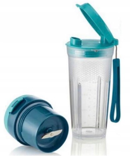 Tupperware-UrbanMax-Przenosny-blender.jpg